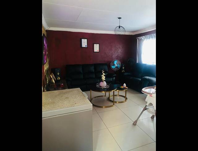 3 BEDROOM HOUSE FOR SALE IN SOSHANGUVE VV